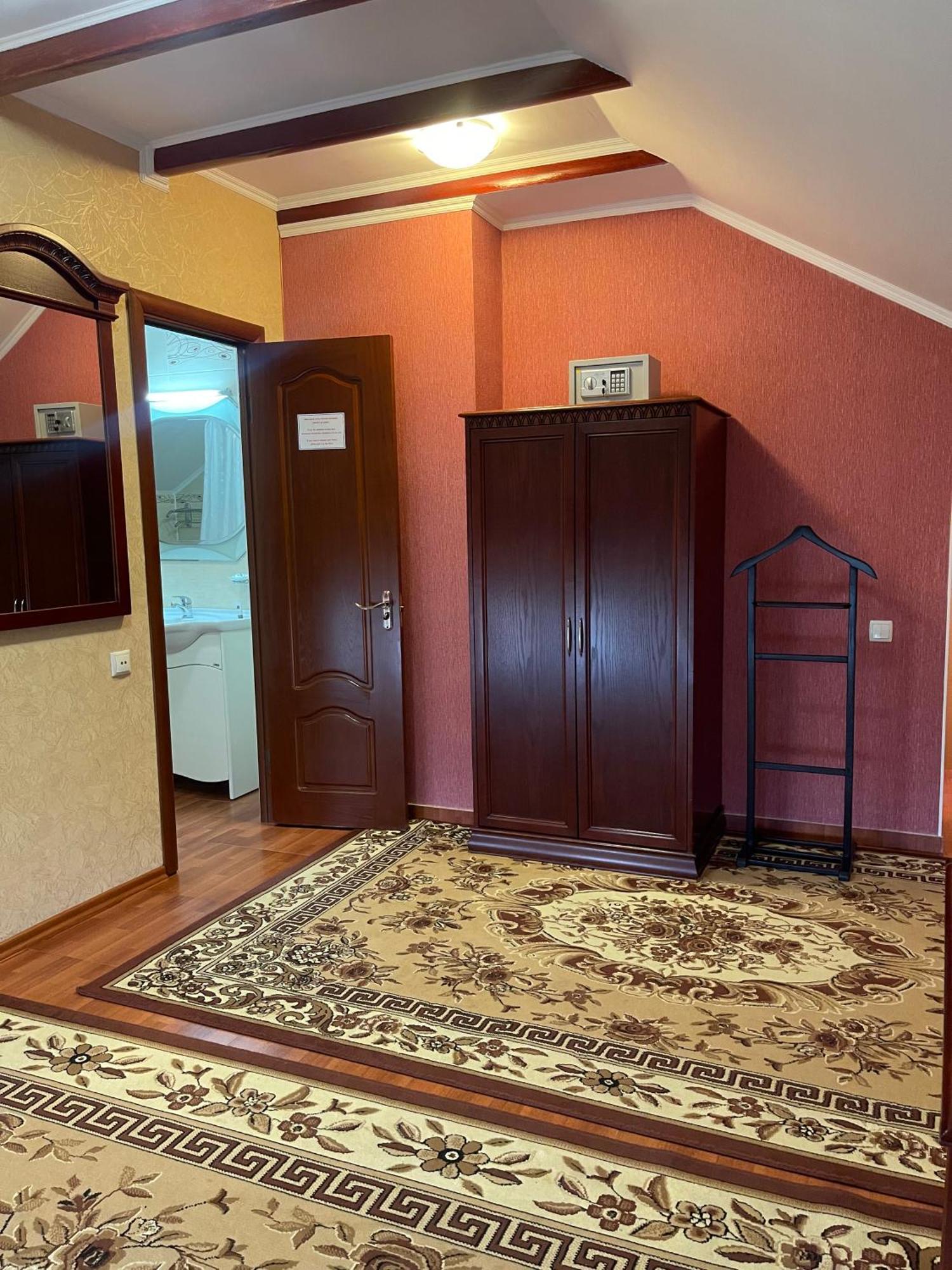 Vila Muntenia Hotel Chisinau Luaran gambar